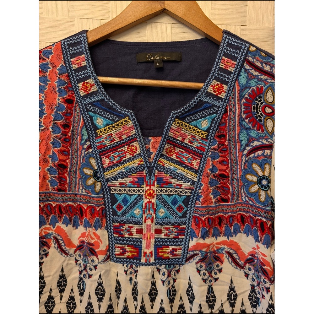 Caleasa Navy Blue Embroidered V-Neck Ikat Floral Boho Tunic Top Large - Picture 4 of 16